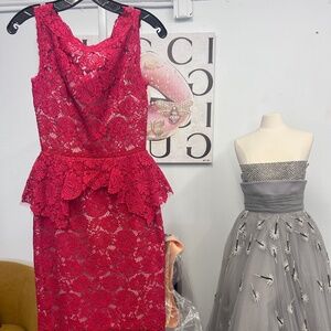 Nah khanh red lace peplum dress NWT